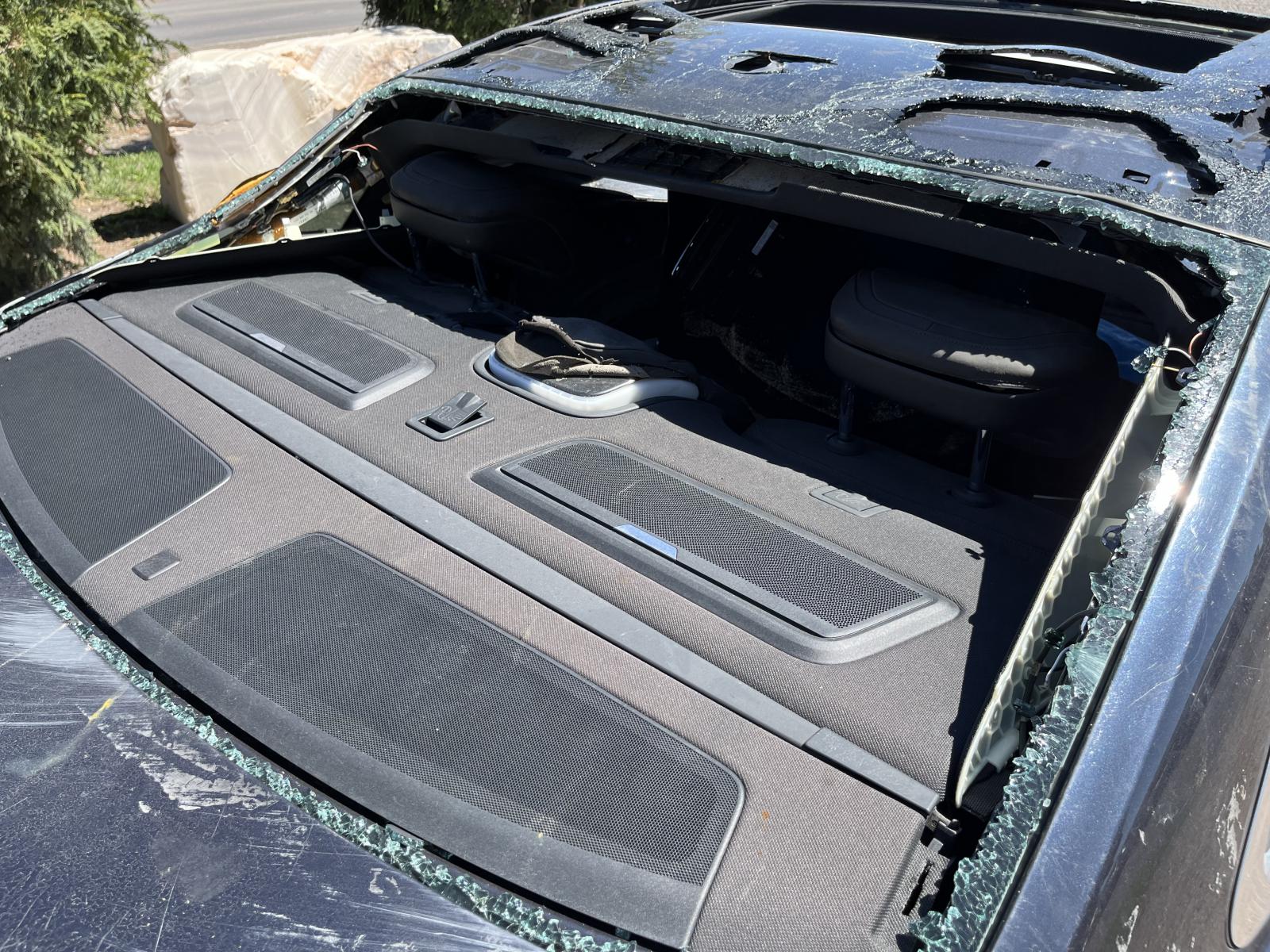 ./imagenes/INVOICE/2019/17860/AUDI A8 L (10).JPG